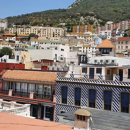 Apartment Town Centre Flat With Roof Terrace Gibraltar